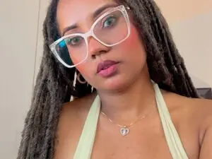 Hope11x  live sex cam