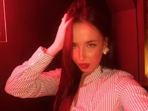 AvroraDavi  live sex cam