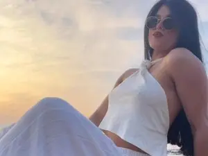 Laguber  live sex cam