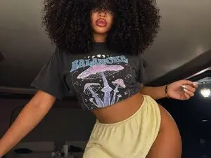 Moan_4_you  live sex cam