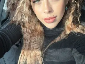 Yoursoul_Mila  live sex cam