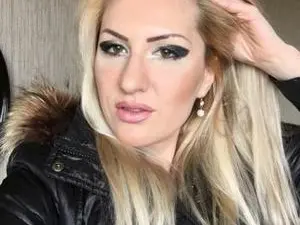 SunnyAnna4u  live sex cam