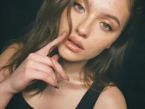 KristiGant  live sex cam