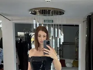FoxyLika  live sex cam