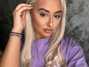 Kylie_One  live sex cam