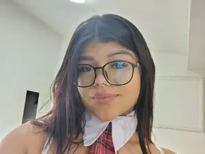 Mialopez  live sex cam