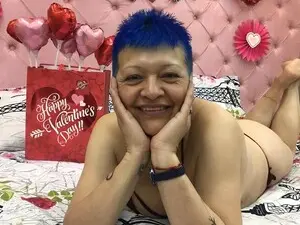 Loquitaqueen  live sex cam