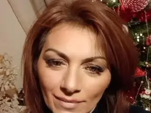 LouiseVega  live sex cam