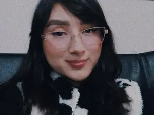 Ninaloaiza  live sex cam
