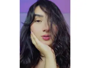 Ninaloaiza  live sex cam