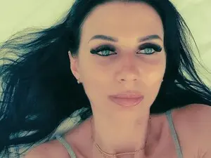 Rozeamor  live sex cam