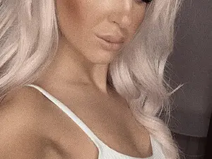 Ssticate  live sex cam