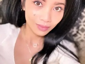 AsianLuv_4U  live sex cam