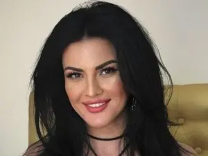 ClaireWarner  live sex cam