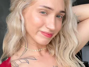Roselyn_  live sex cam