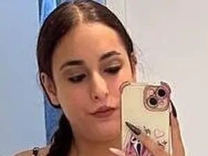 AlinaFoxx_  live sex cam