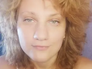 Ritamoan  live sex cam