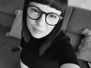 Sienna19  live sex cam