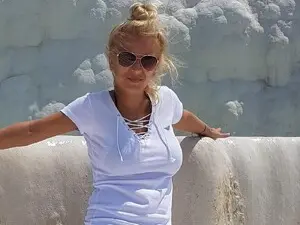 HoneyVibeLive  live sex cam