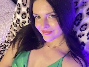 MayaClover  live sex cam