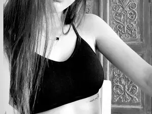 KMaluchka77  live sex cam