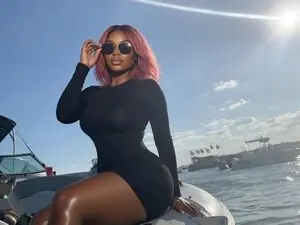 AathenaLexington  live sex cam
