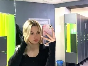 AdeliaSol  live sex cam
