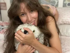 EmmyBabii  live sex cam