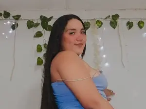 Reina_xxx  live sex cam