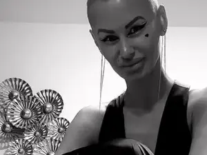 BeatrixDiaz  live sex cam