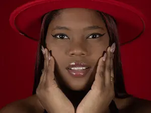 Mariajose_h  live sex cam