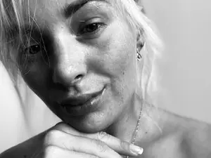 Milaadi  live sex cam