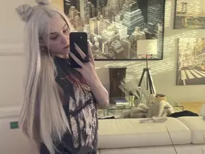 Uwu_nika18  live sex cam