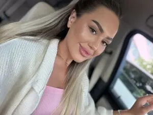 AlisaWilson  live sex cam