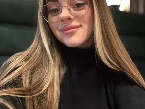 LiliaT_  live sex cam