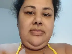 Xlatinastar  live sex cam