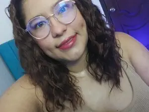 Littleflower4  live sex cam