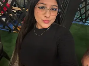 Megann_up  live sex cam