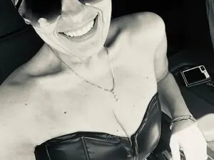 MILF_Kori  live sex cam