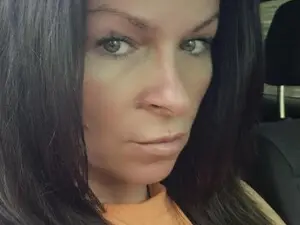 Helen69  live sex cam