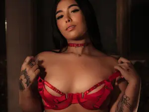 Shantall_v  live sex cam