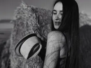 Tutti_Frutt1  live sex cam