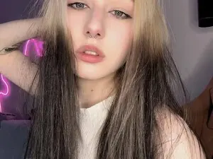 Melisandea  live sex cam