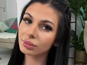 Moon_Shard  live sex cam