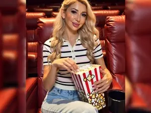 Magic__Eyes__  live sex cam