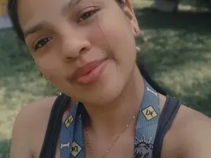 Naughty_cata  live sex cam