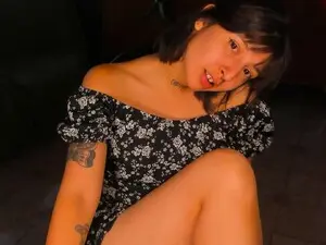 MissGin  live sex cam