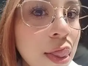 LadyVelours  live sex cam