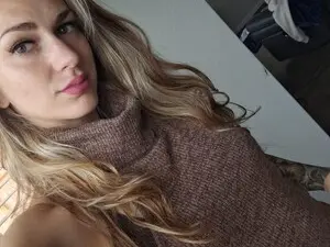 Ur_SexyWomen  live sex cam
