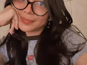 Cherryestefi  live sex cam